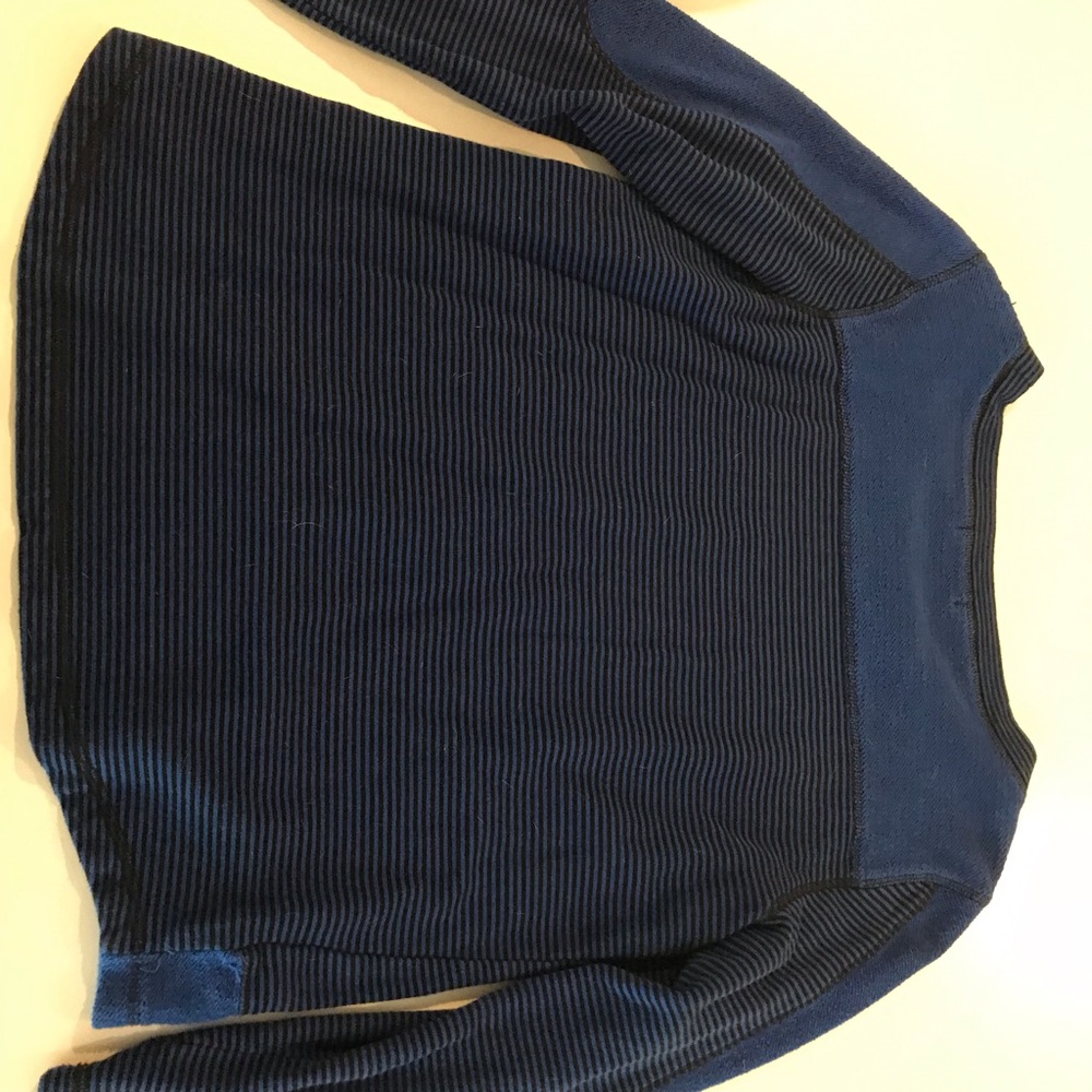 Karl lagerfeld sweatshirt size Large